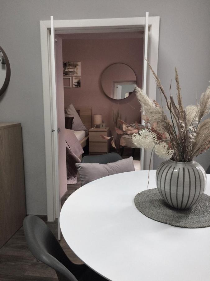 Apartament Magnolia Apartman Sopron Zewnętrze zdjęcie